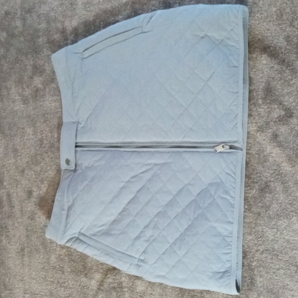 Athleta Apres Ski skirt light blue with front zip